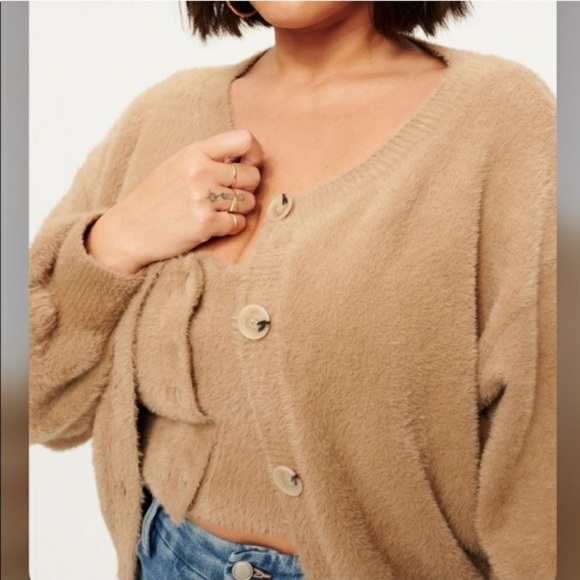 Good American Tan Fuzzy Soft Stretch Fall Cozy Cropped Cardigan Size 5 - Picture 3 of 11